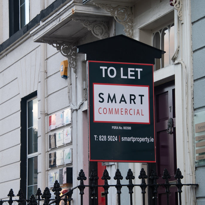 To let sign for smart commercial property.