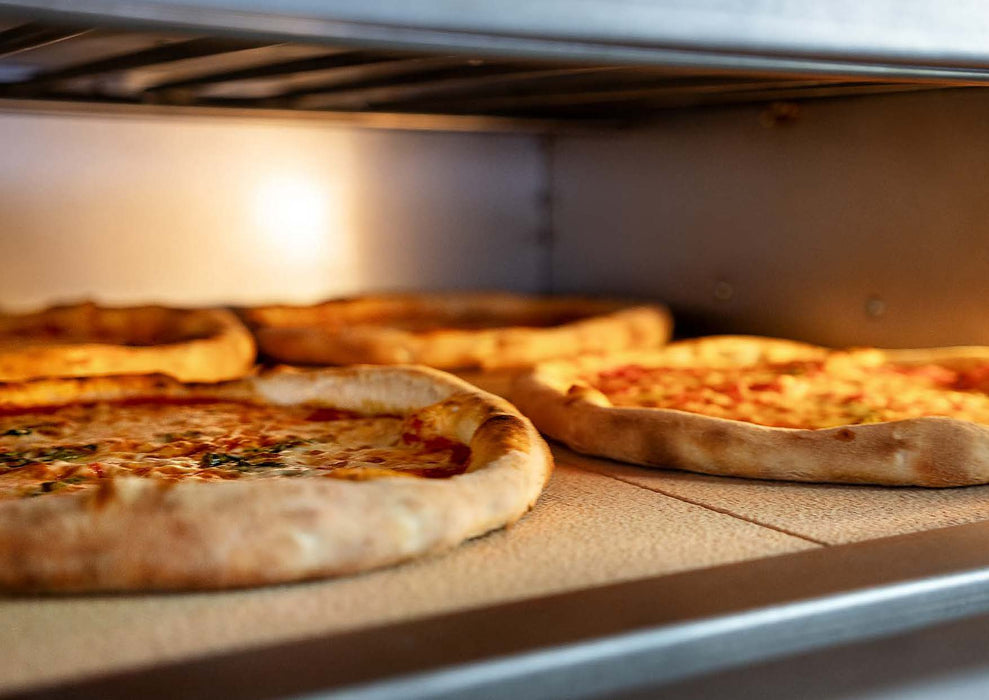 AMPTO PZA-4US AMPTO Electric Pizza oven single deck 4 pizza capacity (12''). ETL.