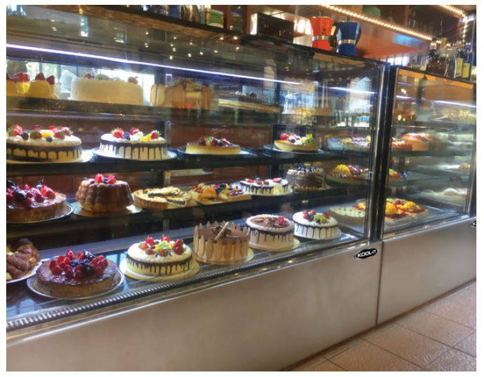 Kool-It KBF-36 Flat Glass Display Case, 35.4" Wide, 10 Cu. Ft. - Top Restaurant Supplies