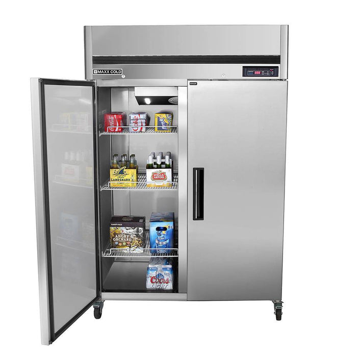MCRT-49FDHC Maxx Cold Double Door, Solid Door Reach-In Refrigerator, Top Mount, 49 Cu ft - Top Restaurant Supplies
